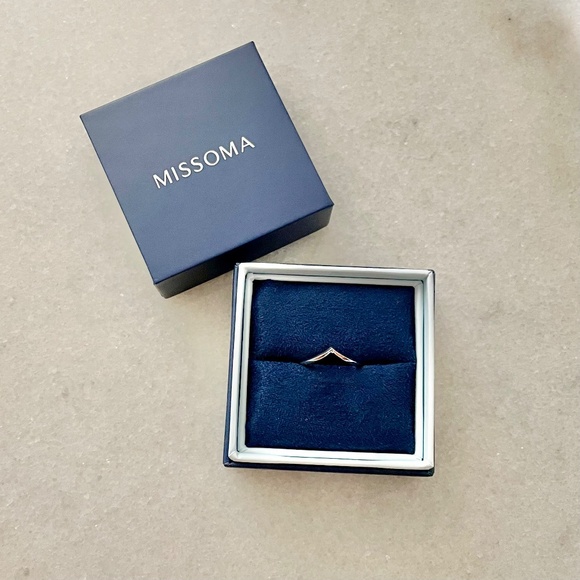 New Missoma Silver Claw Furrow Ring - Picture 8 of 9